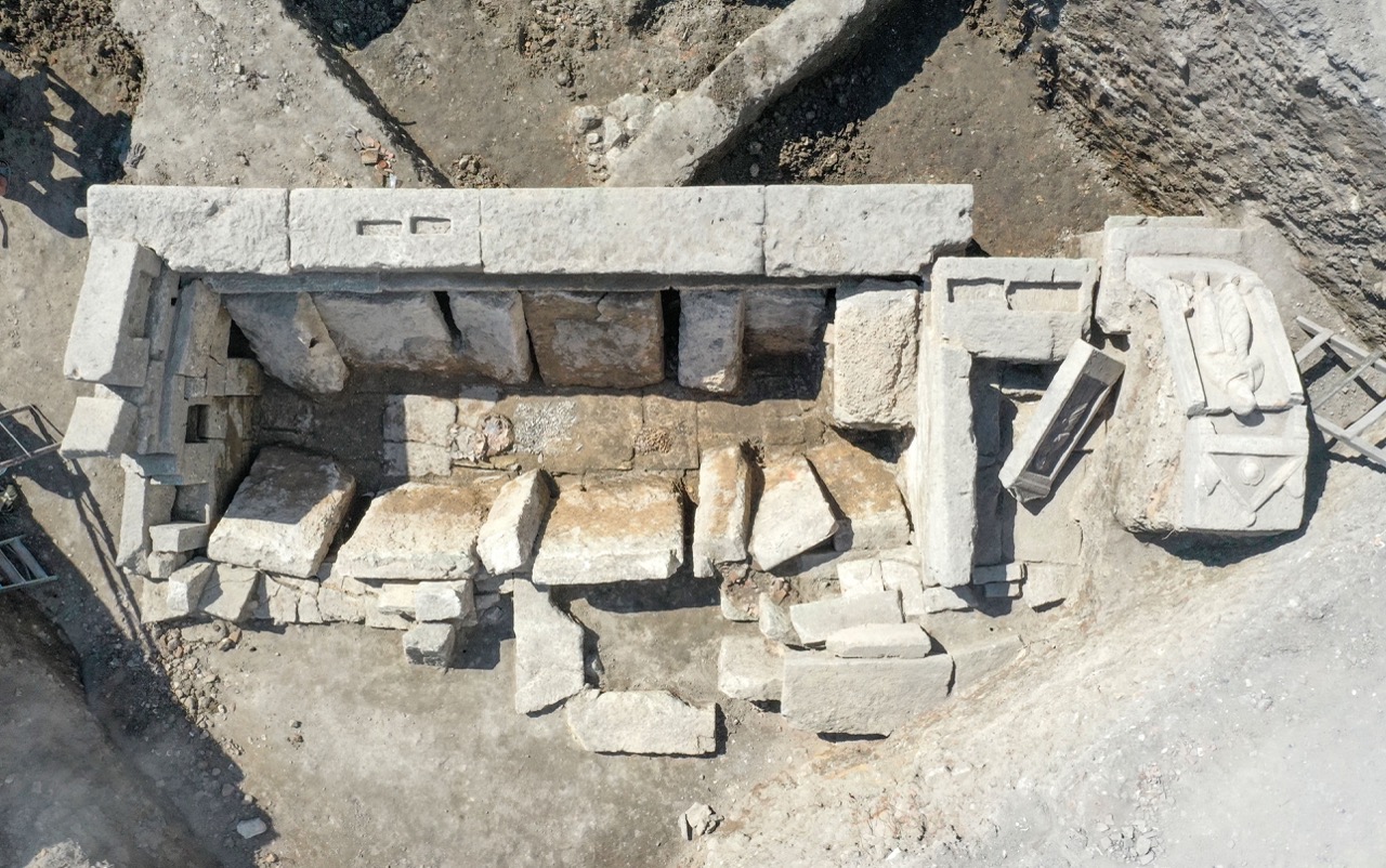 Колумбарий в процессе раскопок